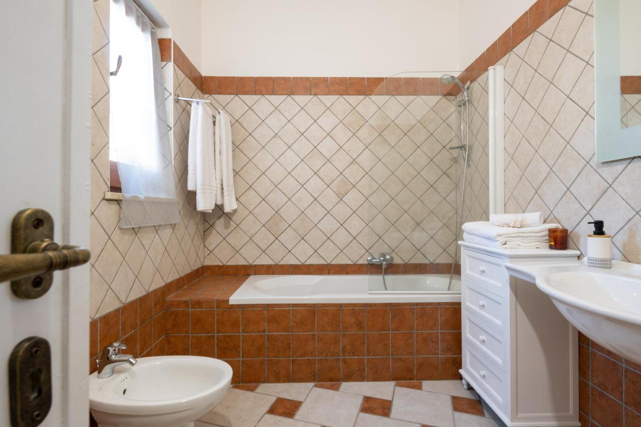 Don Pedro 53 Hotel Tresnuraghes Ngoại thất bức ảnh
